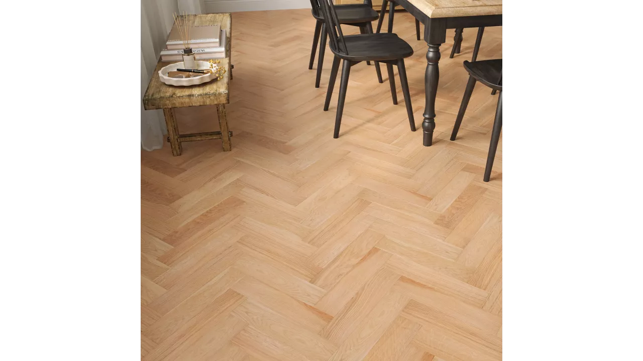 Cotswold Engineered Oak Herringbone