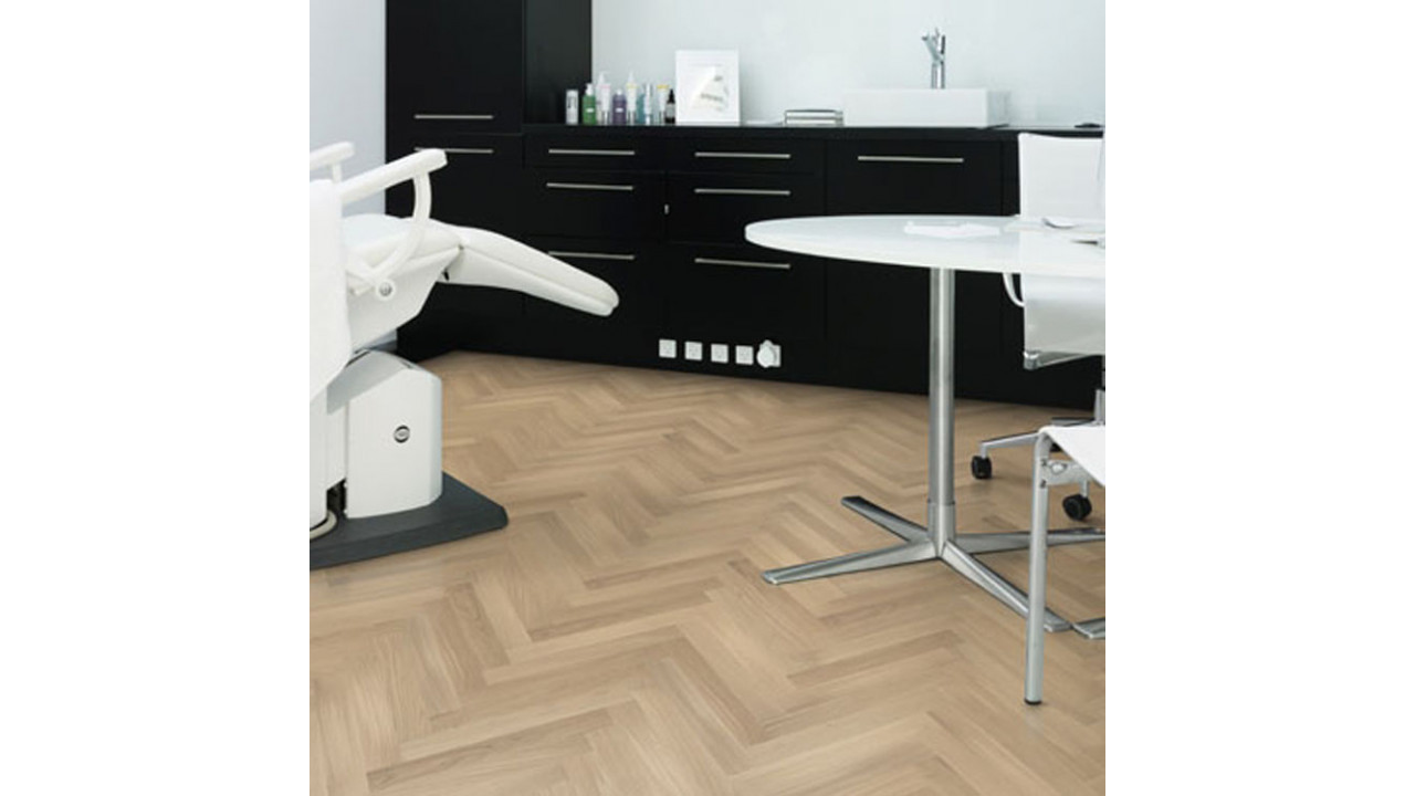 Kahrs Studio AB White Oak 70mm Herringbone Matt Lacquer