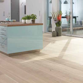 Boen Chaletino Oak Coral Traditional