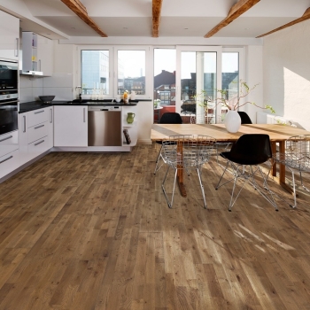 Kahrs Gotaland Oak Backa