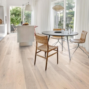 Kahrs Lux Oak Sky - Ultra Matt Lacquer Finish