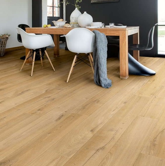 Quick Step Impressive Soft Oak Natural Laminate Flooring Im1855 Hamiltons Doors And Floors - Quickstep Antique Oak Laminate Flooring