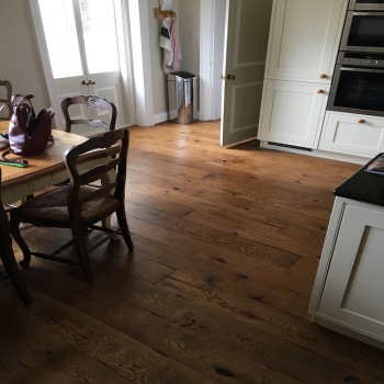 Woodland Heritage Oak Old English Aged And Distressed Engineered 20mm 