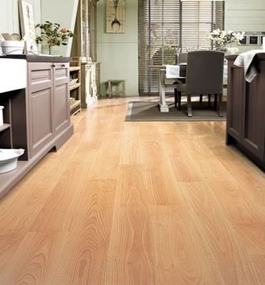 Quick-Step Perspective Varnished Beech Laminate Flooring ...